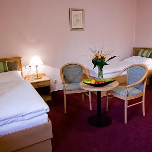 Castle 4*, Prag Tjekkiet